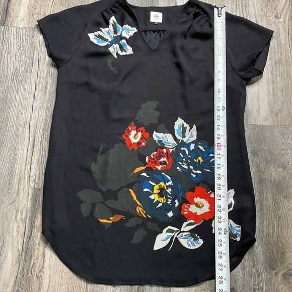 Cabi 5020 Fiore Top, Black, Floral, V Neck, size xs - Picture 7 of 12